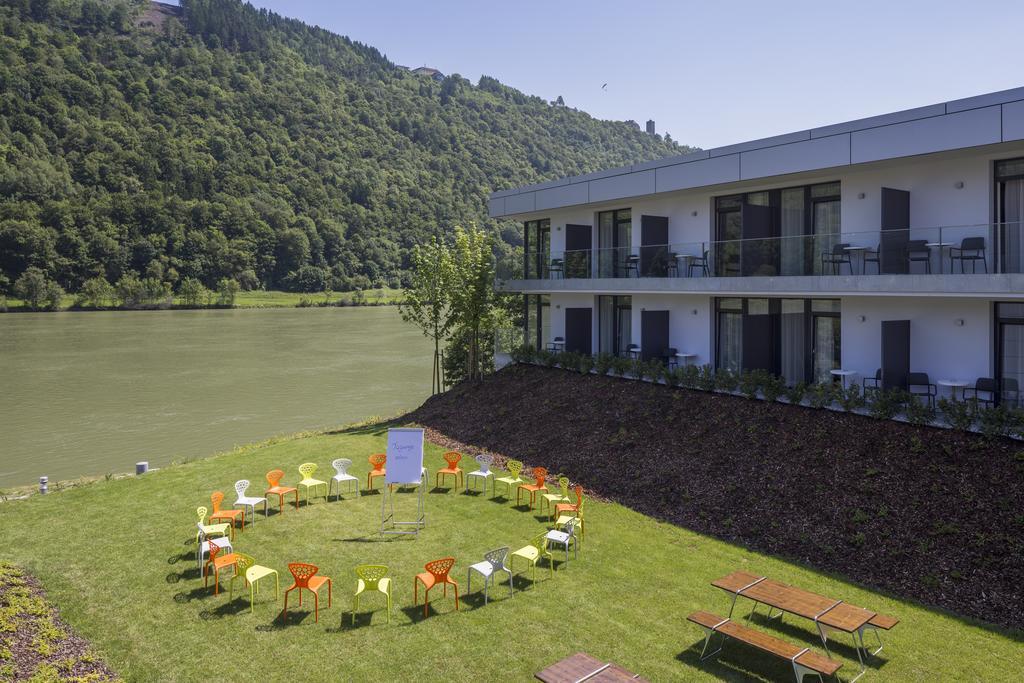 Wesenufer Hotel & Seminarkultur An Der Donau Esterno foto
